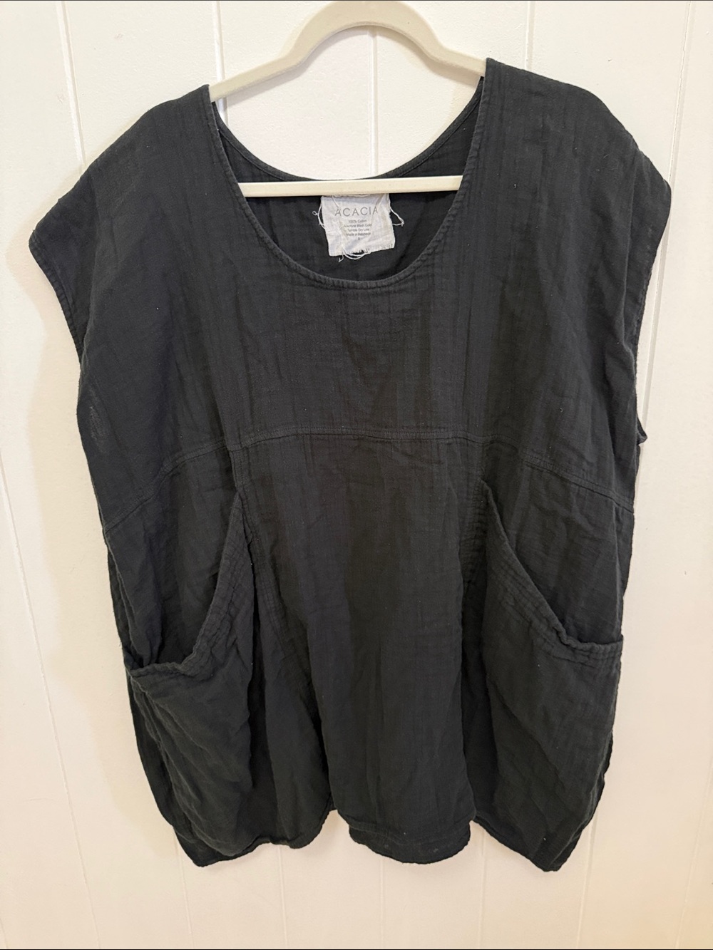 Acacia swimwear Black Cotton Gauze Pocket Tunic